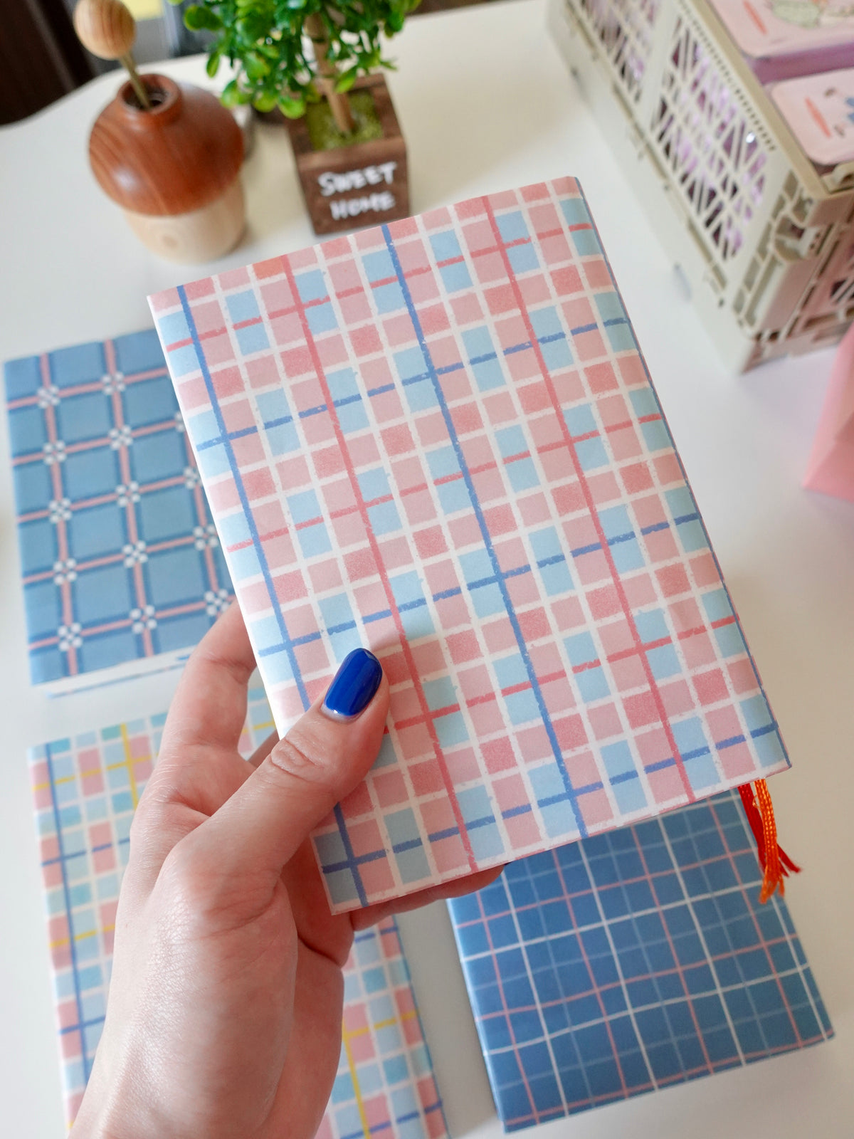 Design Paper - Spring check pattern