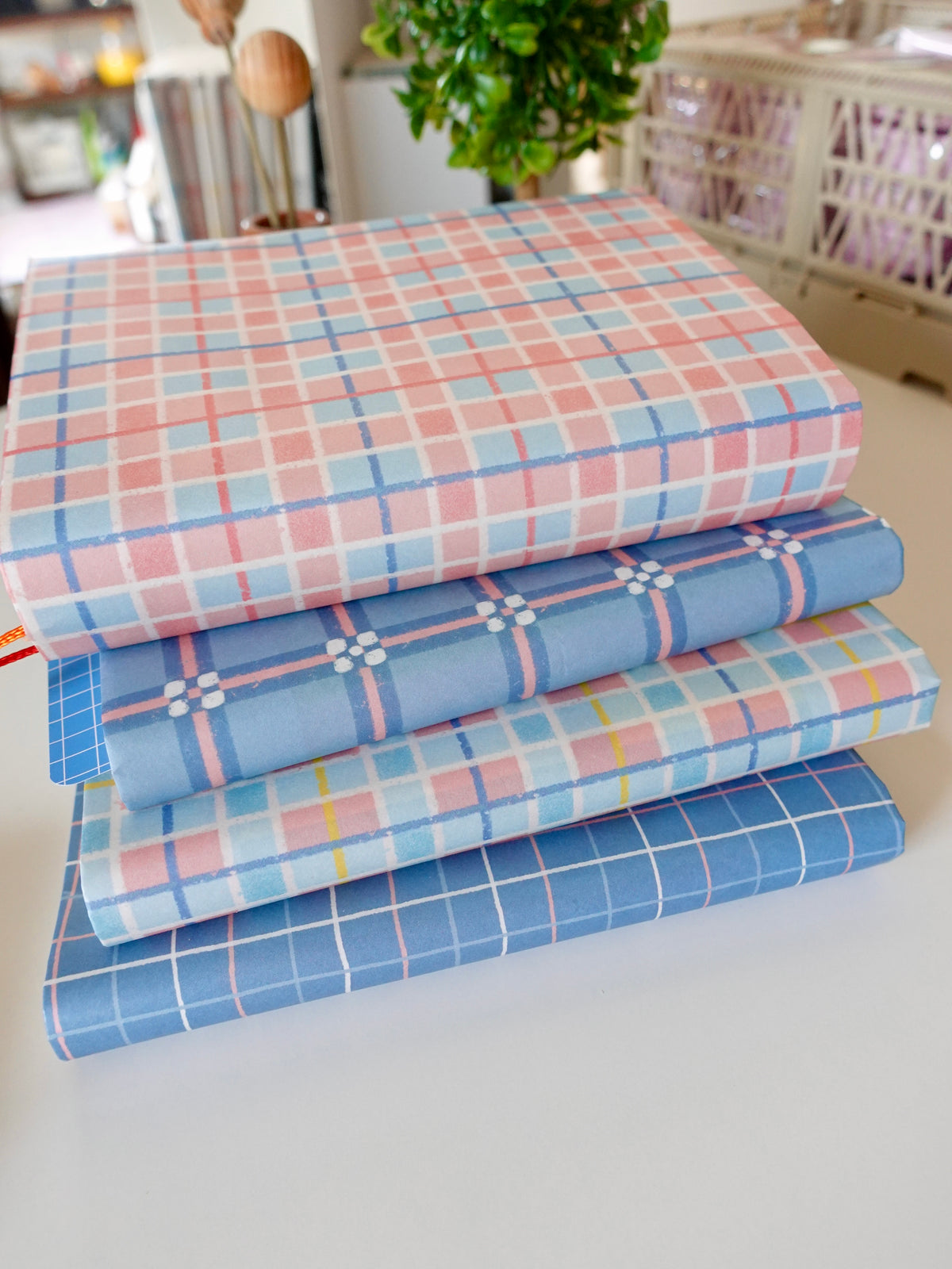 Design Paper - Blossom check pattern