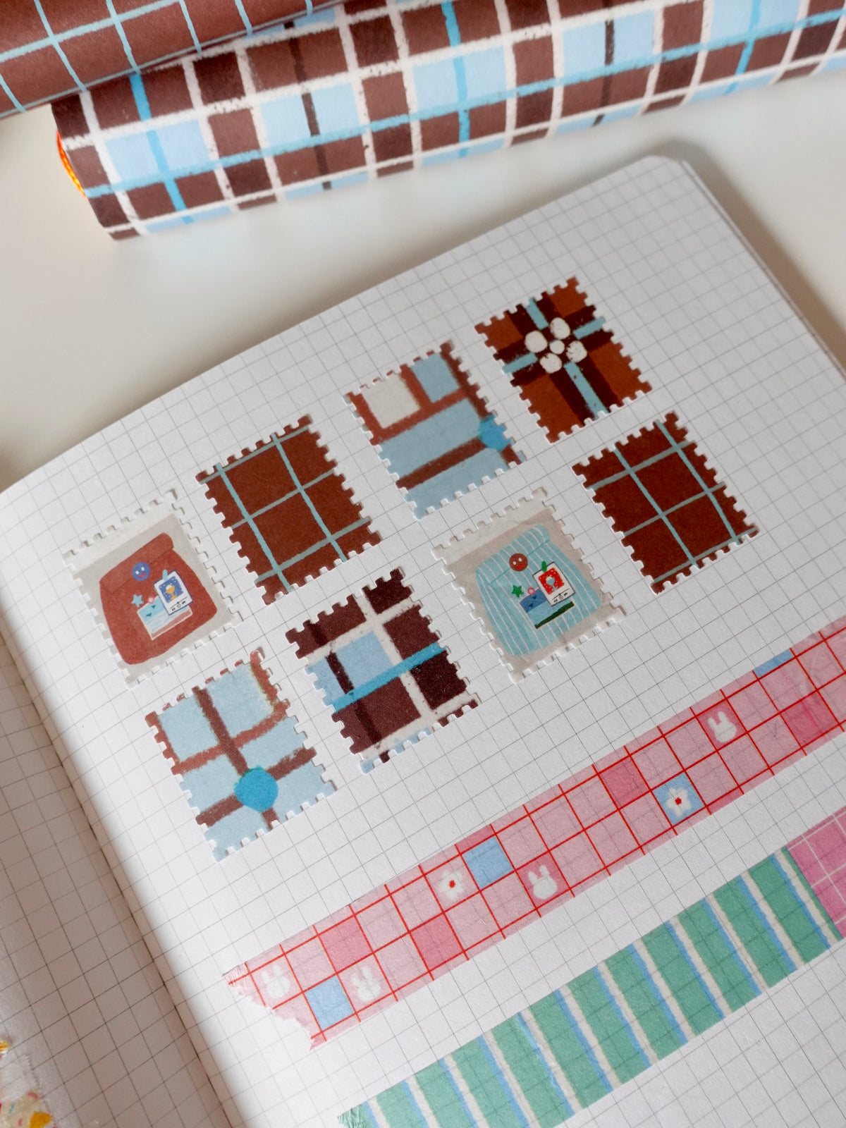 Design Paper - Brown check pattern